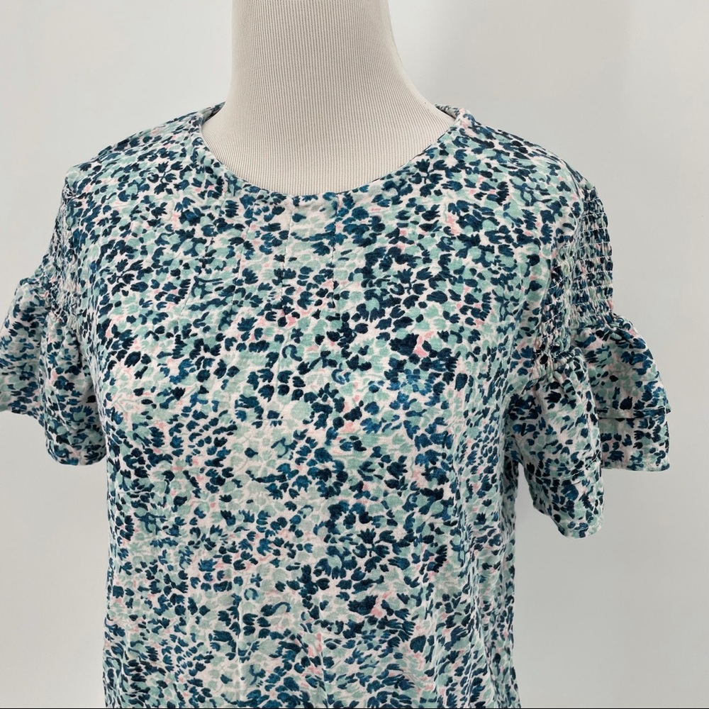LOFT Woman’s Floral Top